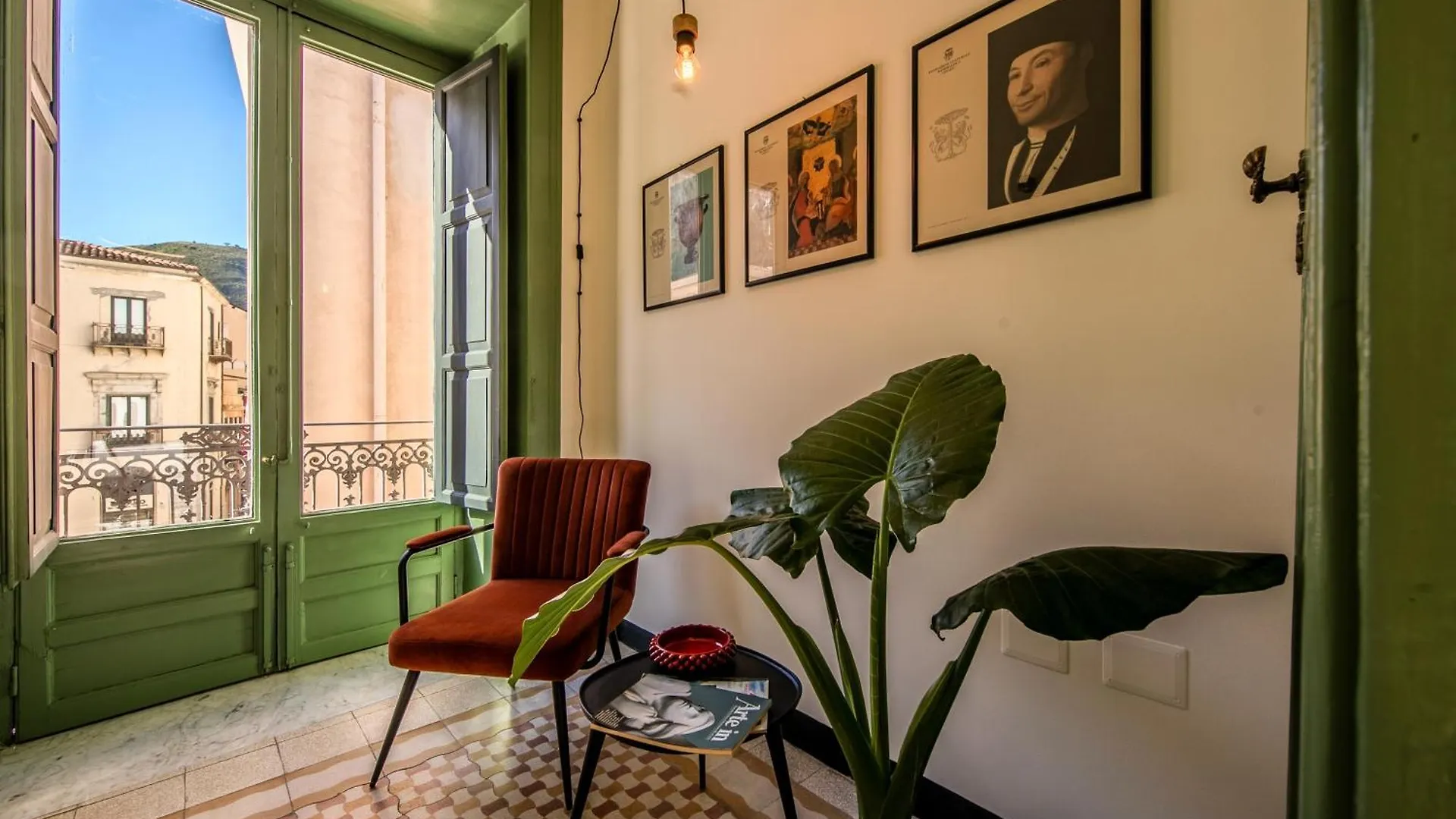 ** Bed & Breakfast Palazzo Villelmi Cefalu Italy